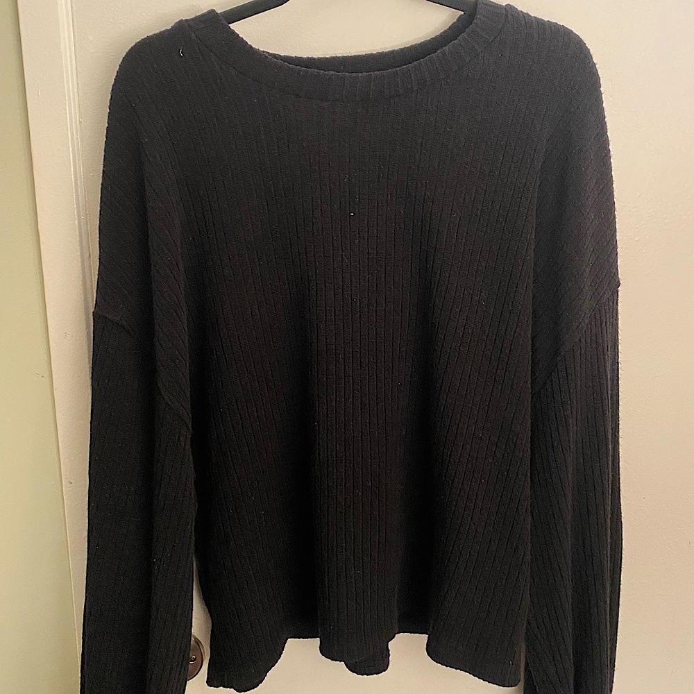 Oversized black long sleeve